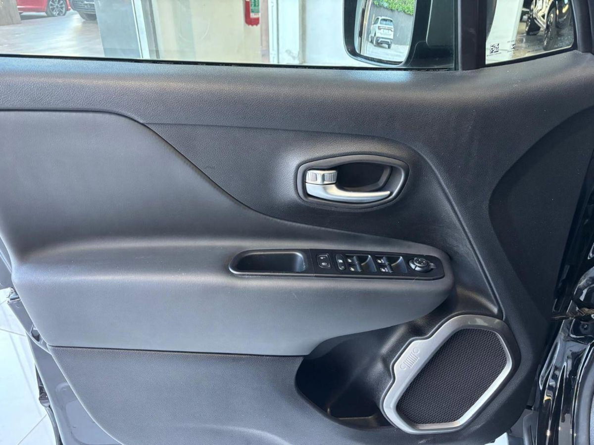 Jeep Renegade 1.0 T3 Limited (9)