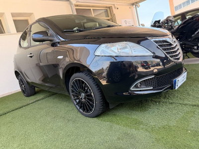 Lancia Ypsilon 0.9 TwinAir 5 porte Metano Ecochic Silver (3)