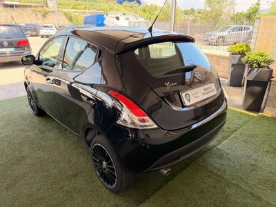 Lancia Ypsilon 0.9 TwinAir 5 porte Metano Ecochic Silver (6)