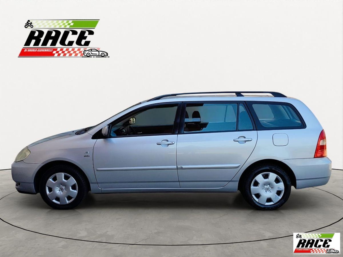 Toyota Corolla 1.6 16V 5 porte (3)