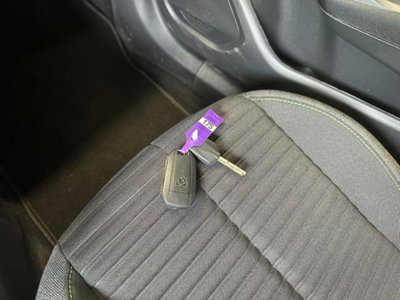 Peugeot 2008 PureTech 100 S&S Allure (17)