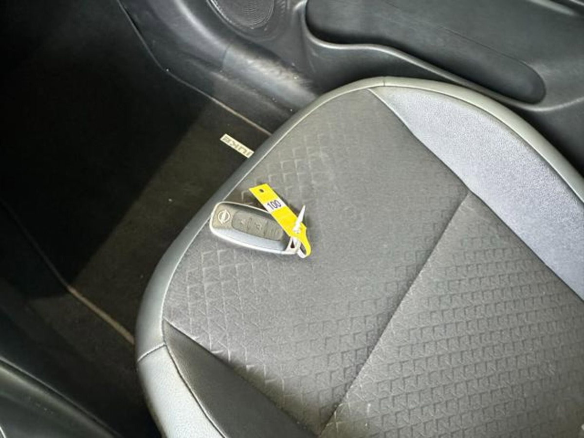 Nissan Juke 1.6 hev N-Connecta (18)