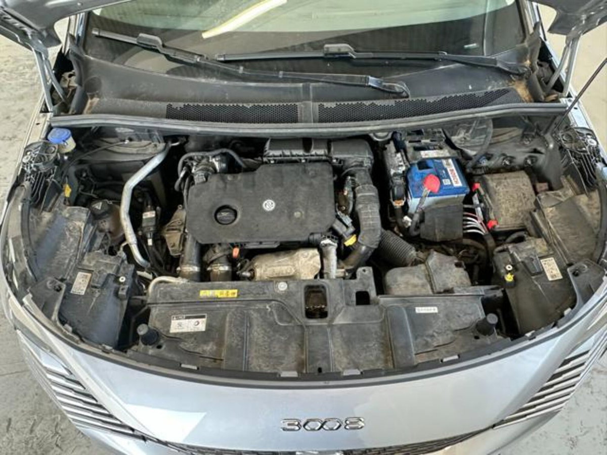 Peugeot 3008 BlueHDi 130 S&S EAT8 Allure Pack (10)