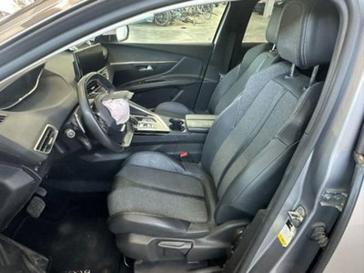 Peugeot 3008 BlueHDi 130 S&S EAT8 Allure Pack (11)