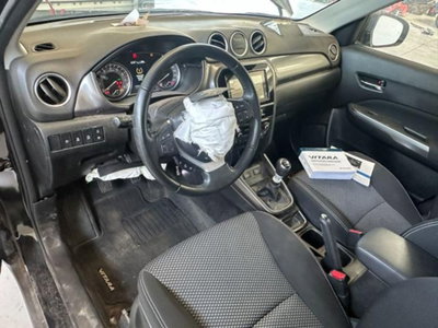 Suzuki Vitara 1.4 Hybrid Easy Cool (15)