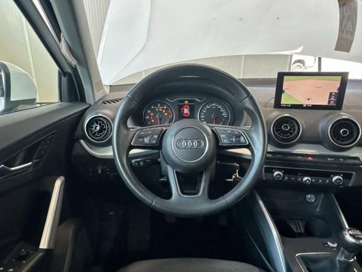Audi Q2 Q2 30 TFSI Identity Black (16)