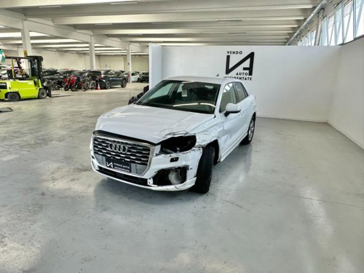 Audi Q2 Q2 30 TFSI Identity Black (3)