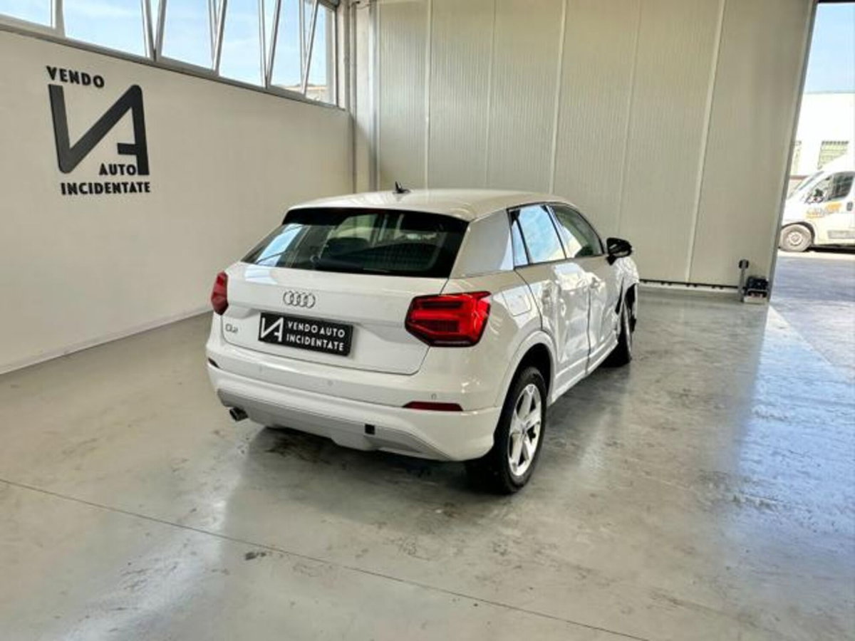Audi Q2 Q2 30 TFSI Identity Black (7)