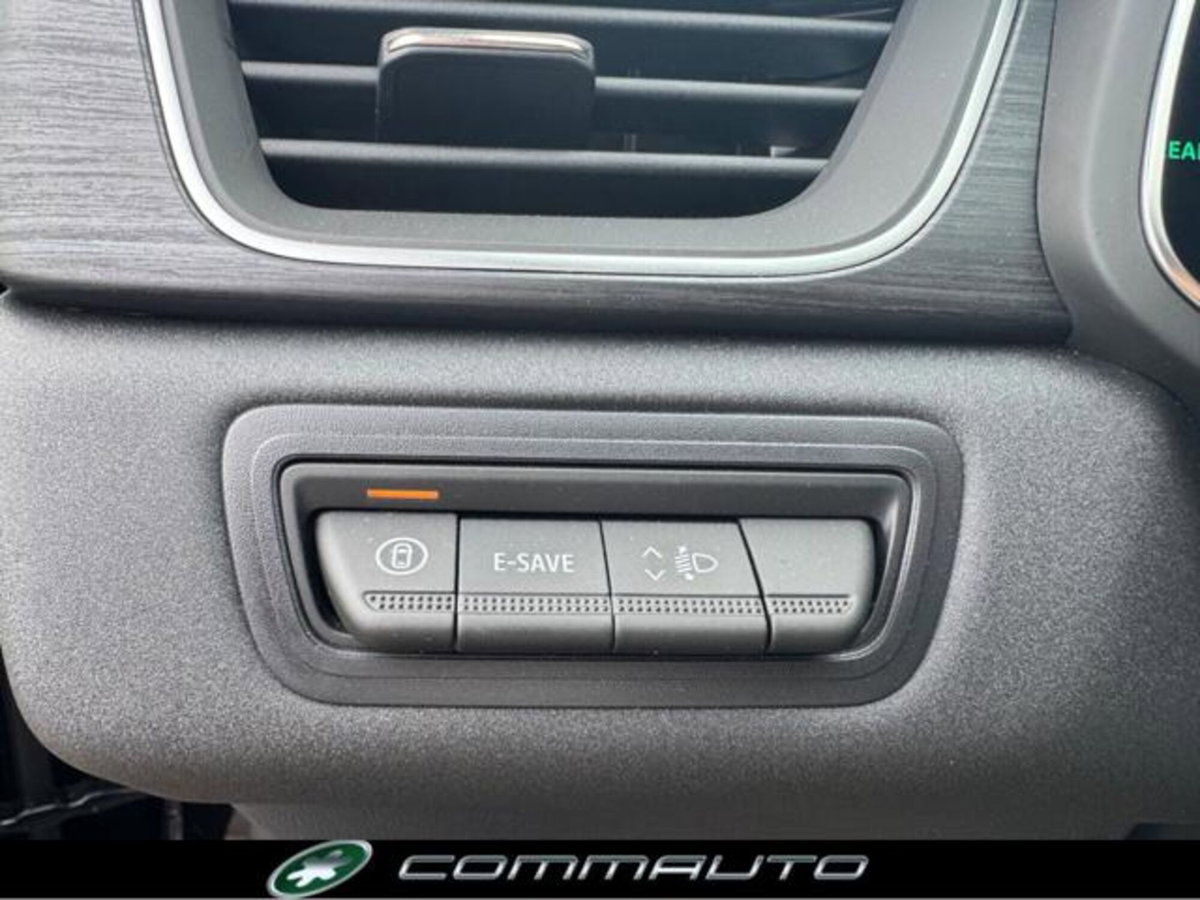 Mitsubishi Grandis 1.8 hev Instyle AT (13)
