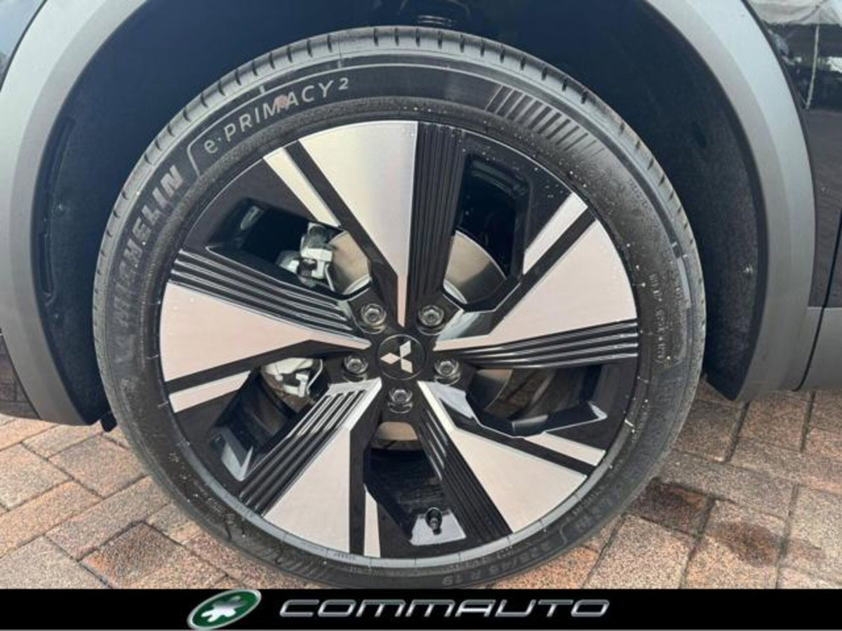 Mitsubishi Grandis 1.8 hev Instyle AT (8)
