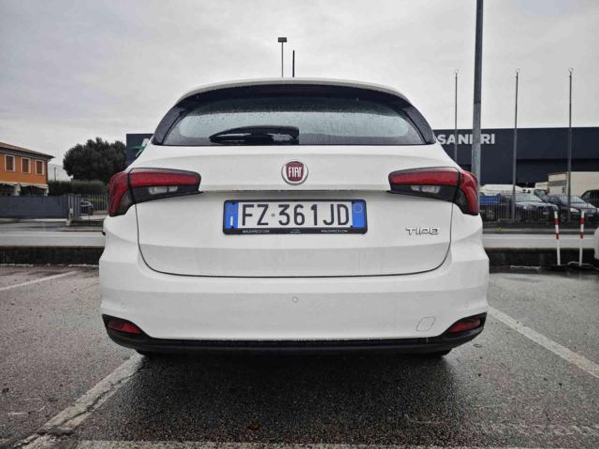 Fiat Tipo Station Wagon Tipo 1.6 Mjt S&S DCT SW Easy (4)