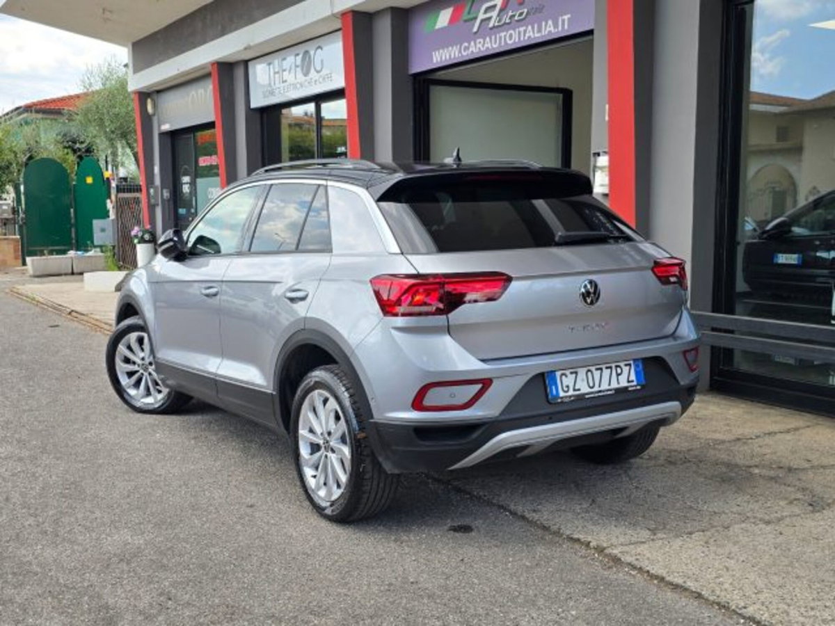 Volkswagen T-Roc 1.0 tsi Style 115cv (11)