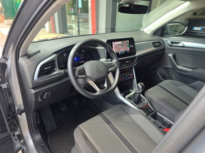Volkswagen T-Roc 1.0 tsi Style 115cv (20)