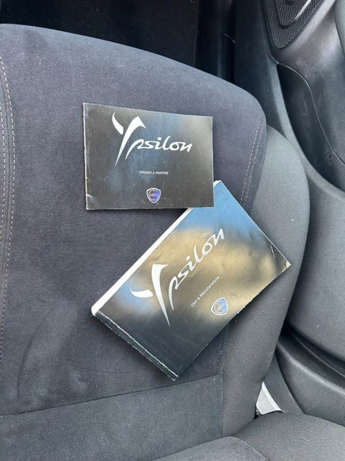 Lancia Ypsilon 1.2 69 CV 5 porte GPL Ecochic Gold (19)