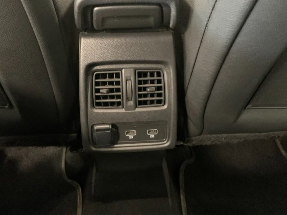 Renault Captur Blue dCi 115 CV EDC Intens (18)
