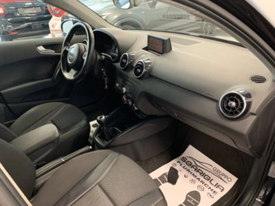 Audi A1 Sportback 1.6 TDI 105 CV Ambition (13)