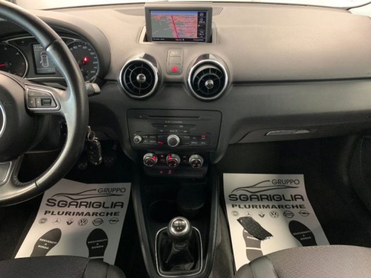 Audi A1 Sportback 1.6 TDI 105 CV Ambition (8)