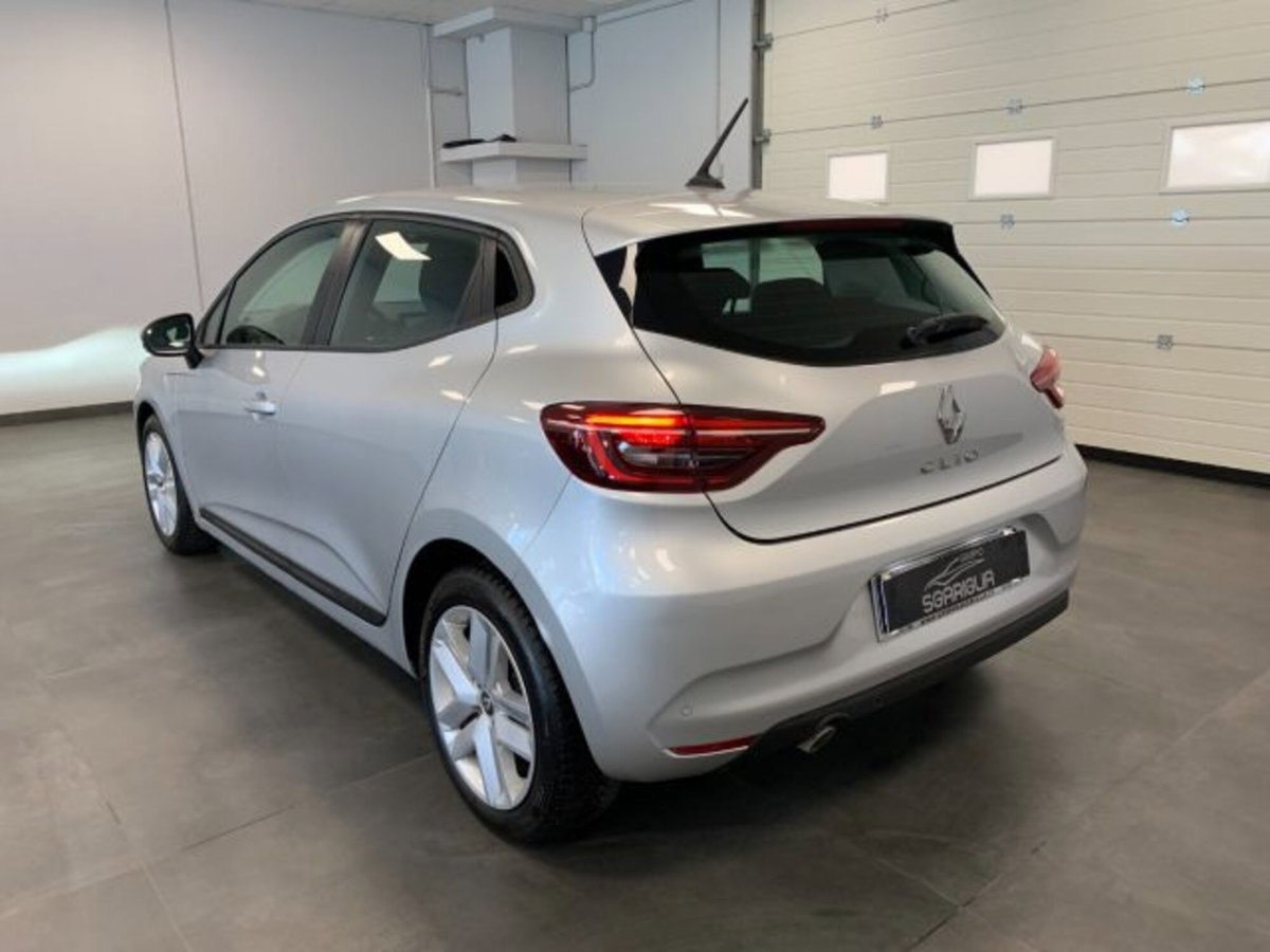 Renault Clio 1.0 tce Techno Gpl 100cv (4)