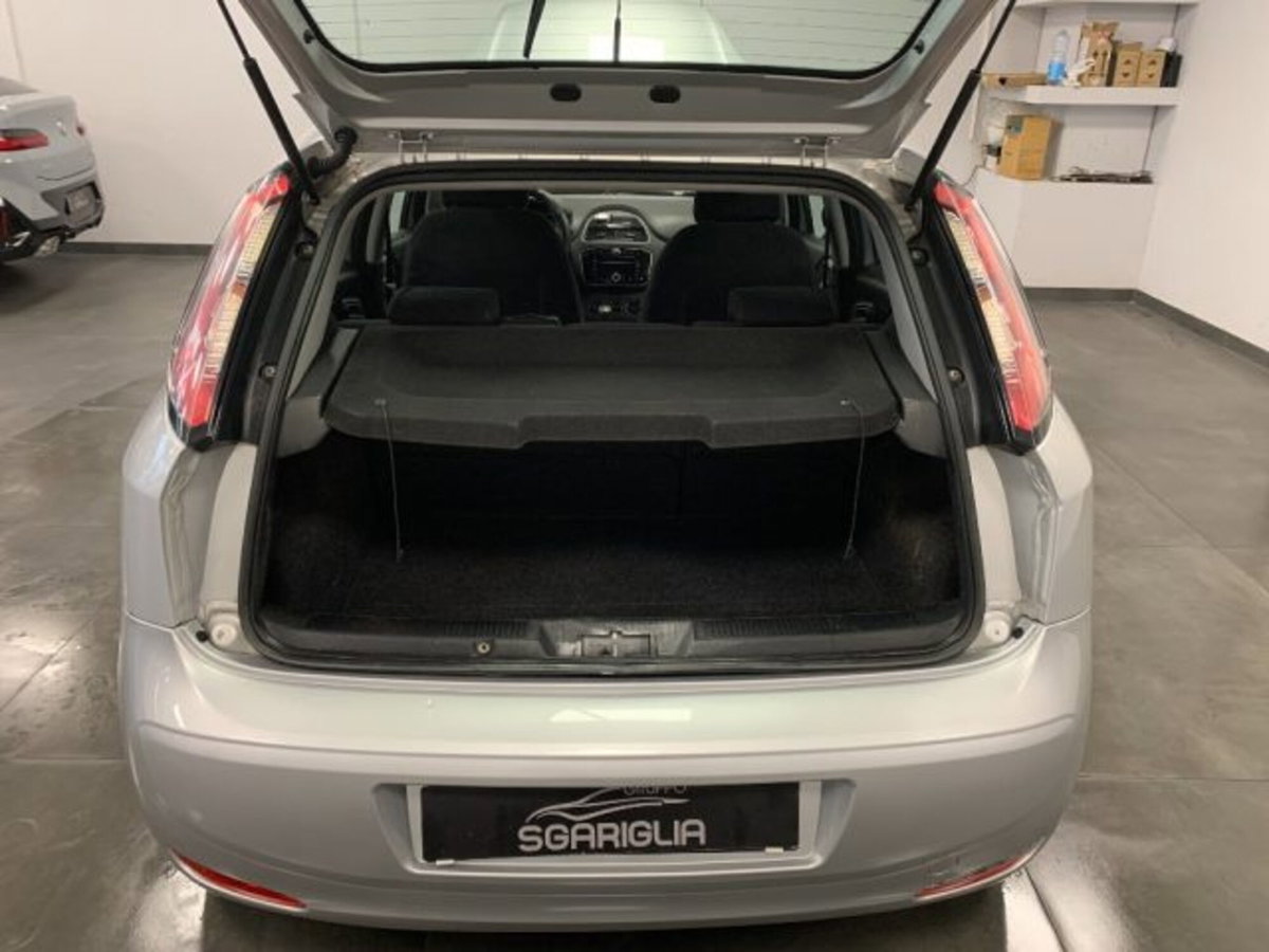 Fiat Punto 1.4 8V 5 porte Natural Power Lounge (14)
