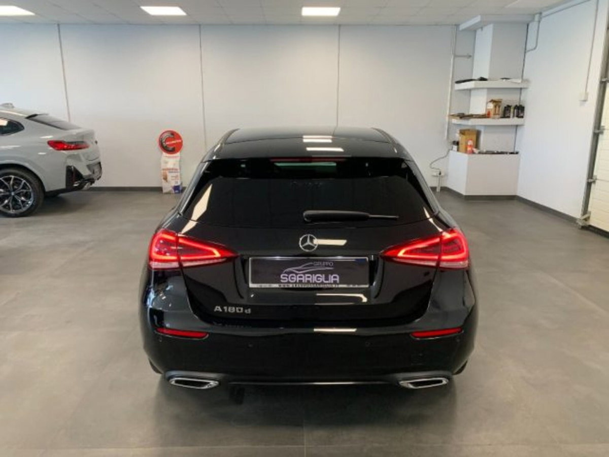 Mercedes-Benz Classe A 180 d AMG Line Premium Plus auto (5)