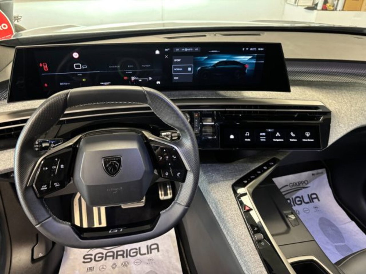 Peugeot 3008 1.2 hybrid GT Exclusive 145cv e-dcs6 (11)