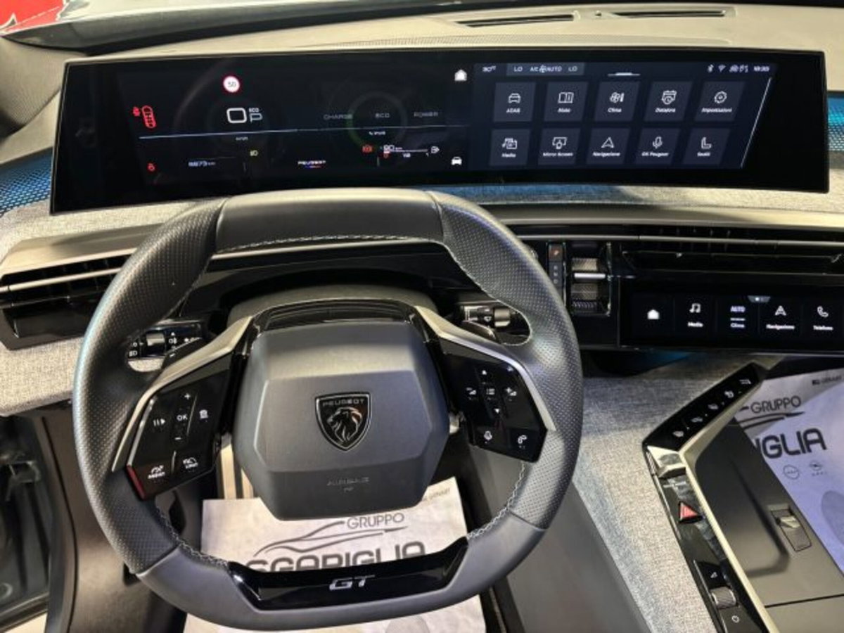 Peugeot 3008 1.2 hybrid GT Exclusive 145cv e-dcs6 (13)
