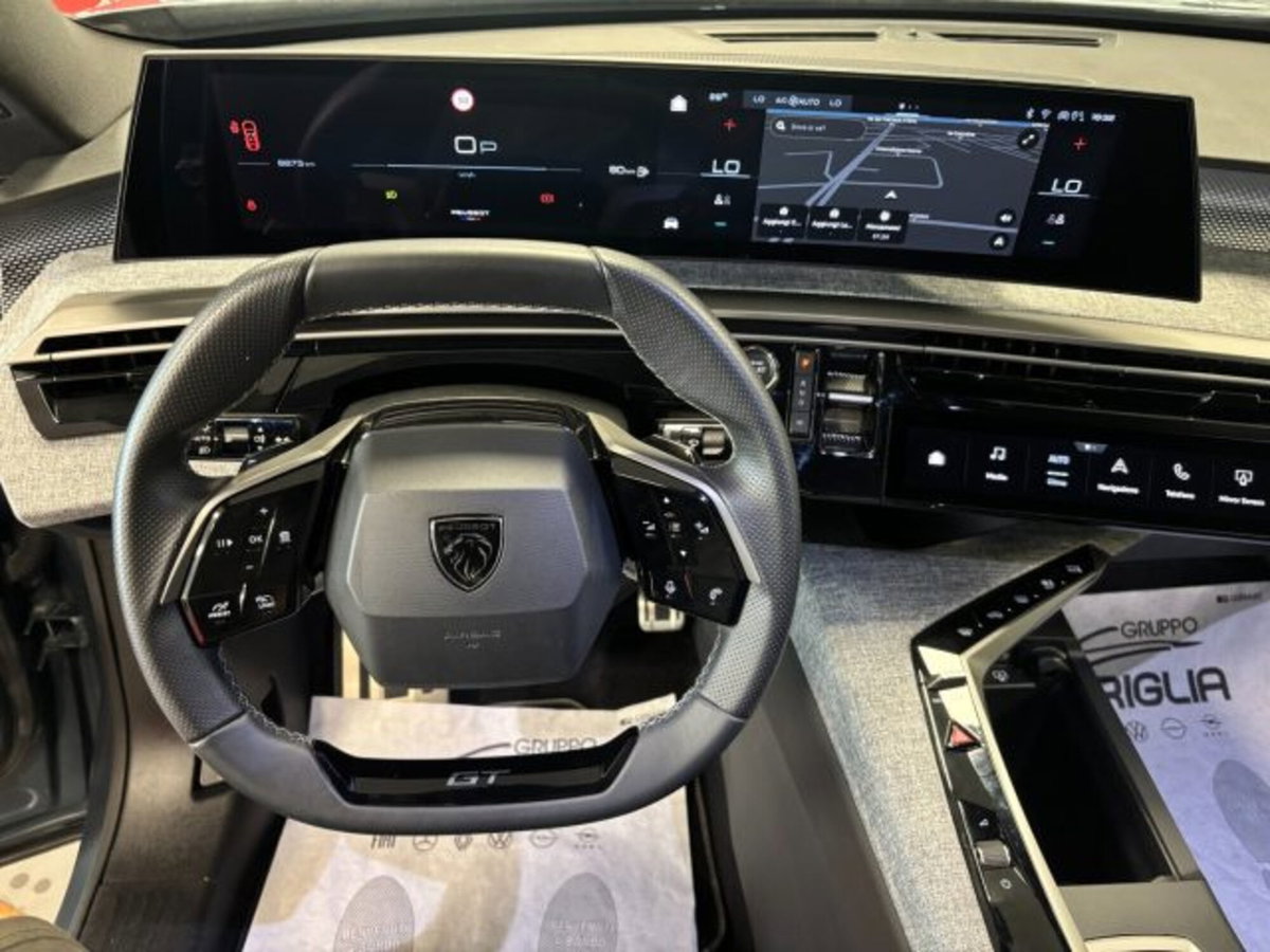 Peugeot 3008 1.2 hybrid GT Exclusive 145cv e-dcs6 (7)