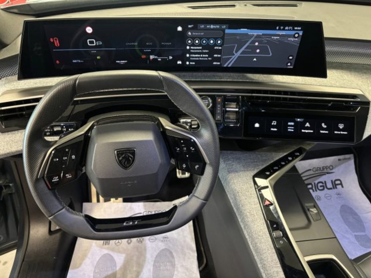 Peugeot 3008 1.2 hybrid GT Exclusive 145cv e-dcs6 (9)