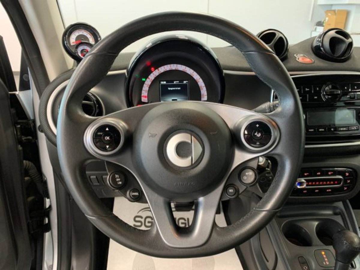 smart Fortwo 70 1.0 twinamic Youngster (10)