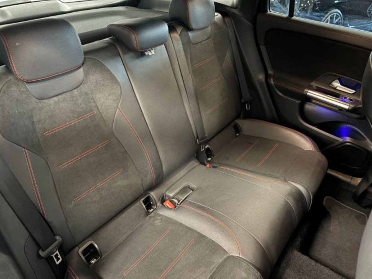 Mercedes-Benz GLA SUV 180 d AMG Line Premium Plus auto (16)
