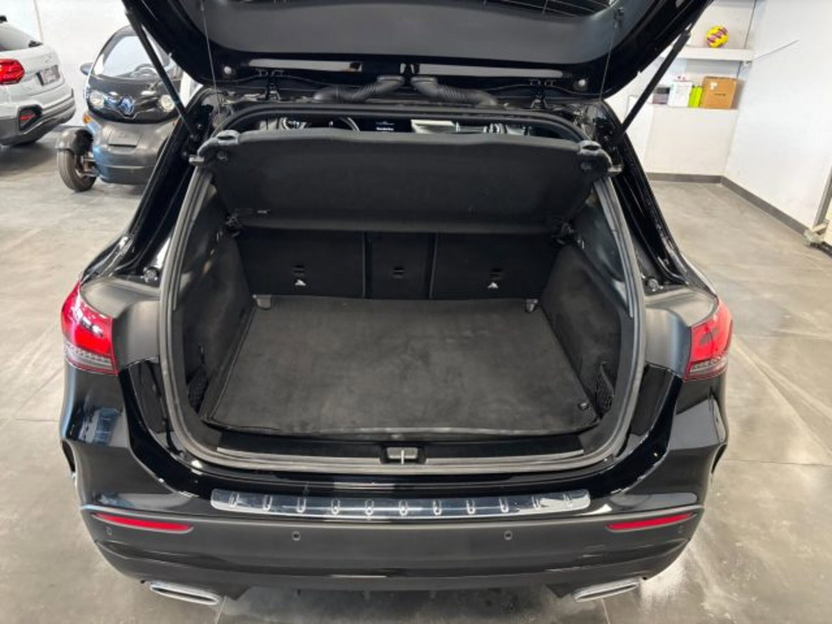 Mercedes-Benz GLA SUV 180 d AMG Line Premium Plus auto (18)