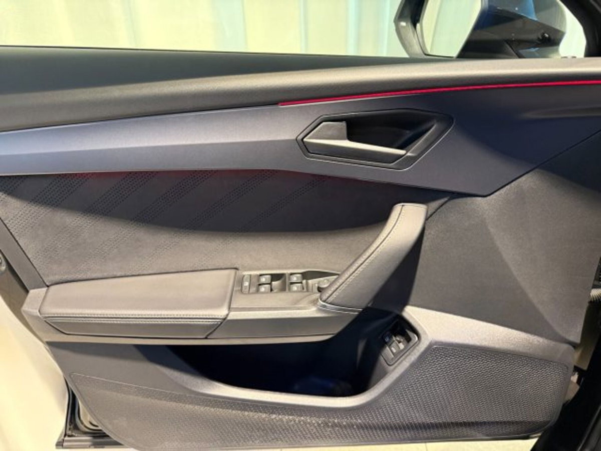 Cupra Formentor 1.5 e-hybrid 204cv dsg (19)