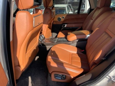 Land Rover Range Rover 4.4 SDV8 Autobiography (11)