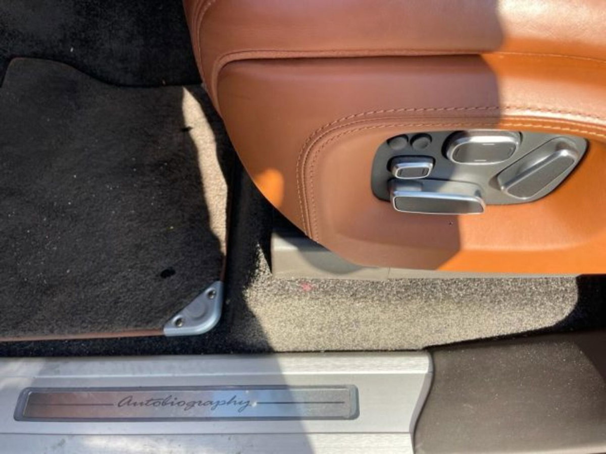 Land Rover Range Rover 4.4 SDV8 Autobiography (17)