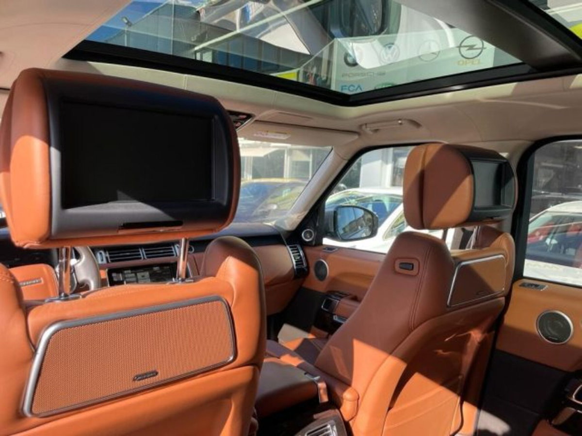 Land Rover Range Rover 4.4 SDV8 Autobiography (18)