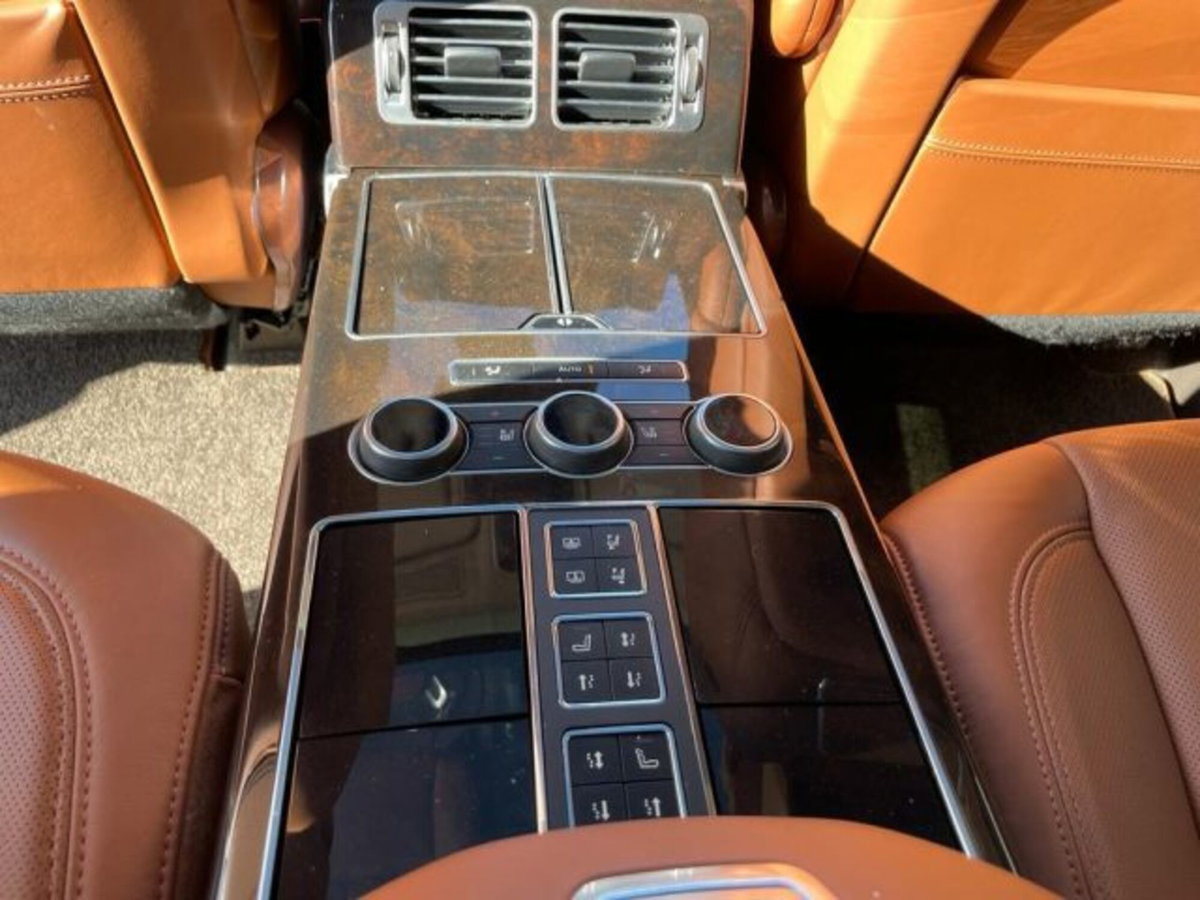 Land Rover Range Rover 4.4 SDV8 Autobiography (19)