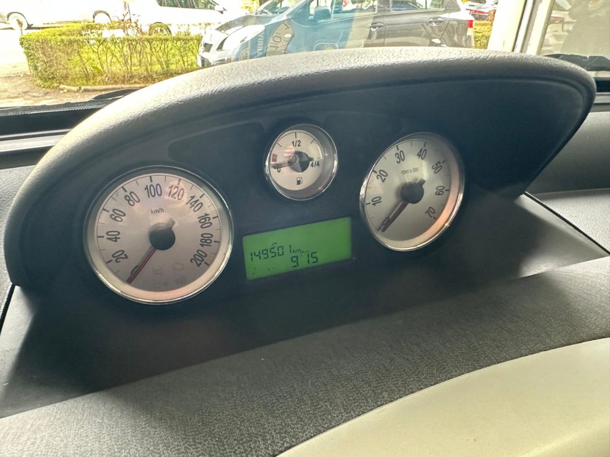 Lancia Ypsilon 1.2 (15)