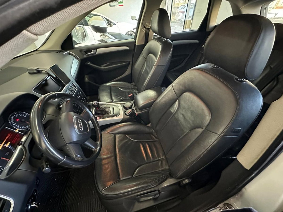 Audi Q5 2.0 TDI 143 CV quattro (19)