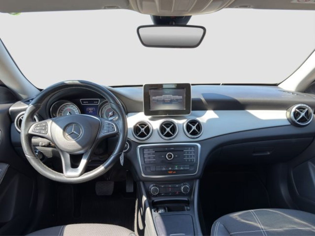 Mercedes-Benz CLA Shooting Brake 200 d Automatic Sport Night (12)