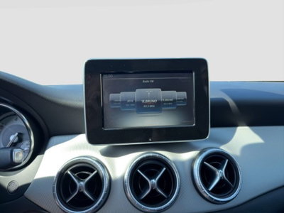 Mercedes-Benz CLA Shooting Brake 200 d Automatic Sport Night (17)