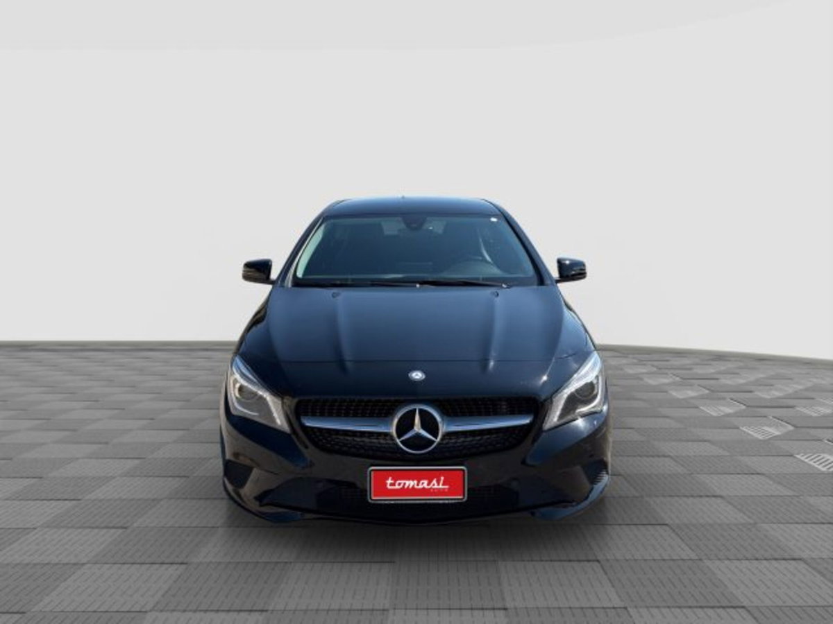 Mercedes-Benz CLA Shooting Brake 200 d Automatic Sport Night (8)