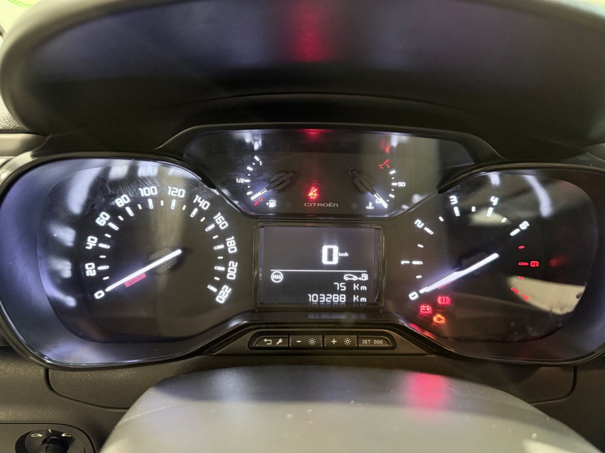 Citroen C3 BlueHDi 100 S&S Feel (10)