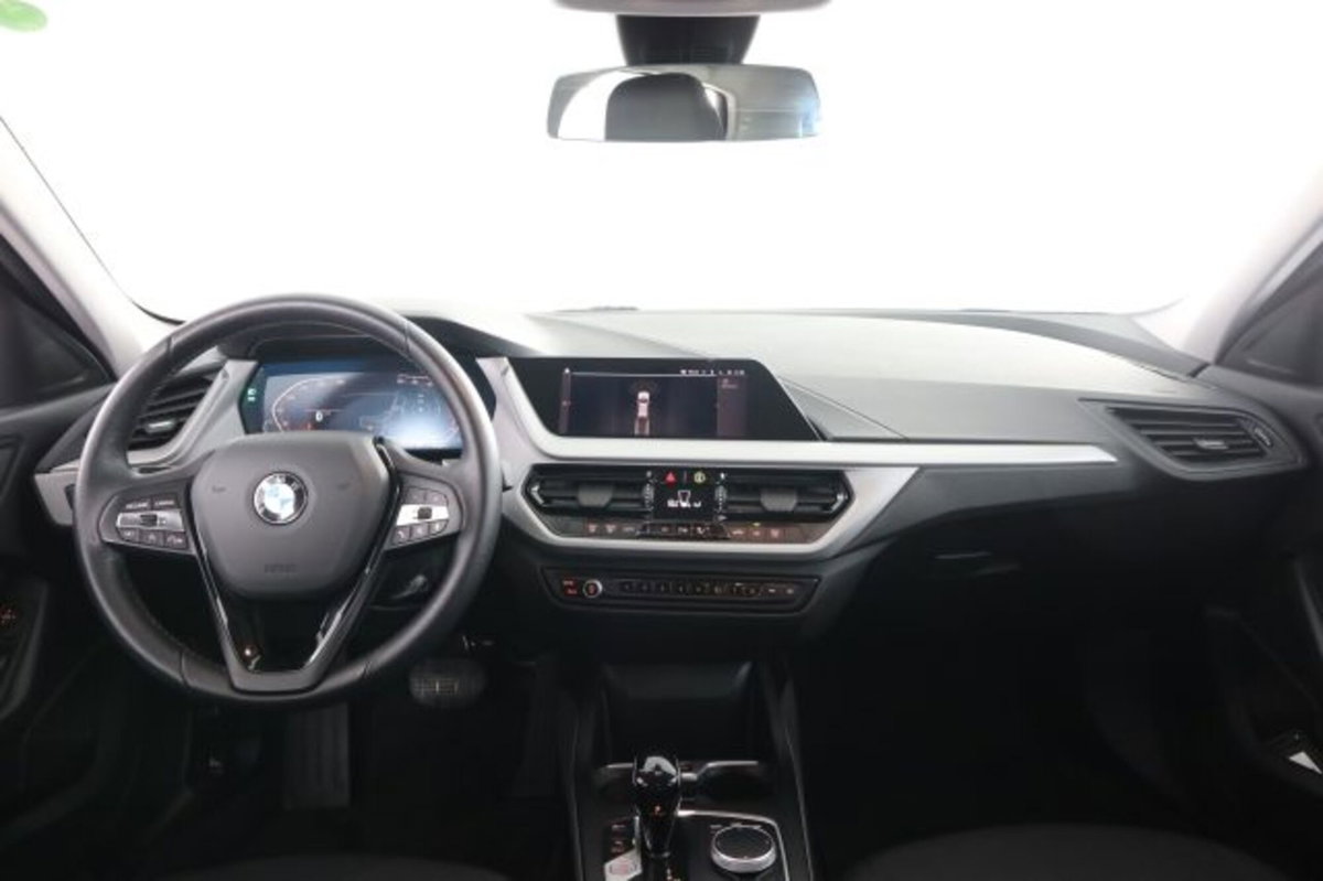 BMW Serie 1 116d 2.0 116CV cat 5 porte.It DPF (4)