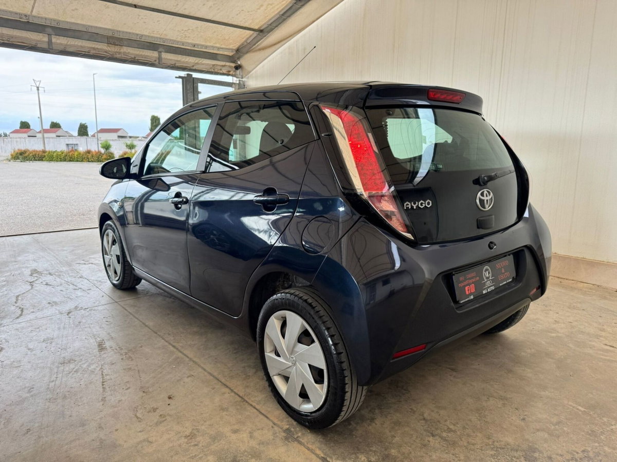 Toyota Aygo 1.0 VVT-i 69 CV 5 porte x-cool TSS (7)