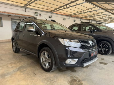 Dacia Sandero 1.5 dCi 8V 75CV Lauréate N1 (2)