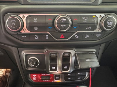 Jeep Wrangler 2.2 Mjt II Rubicon (13)