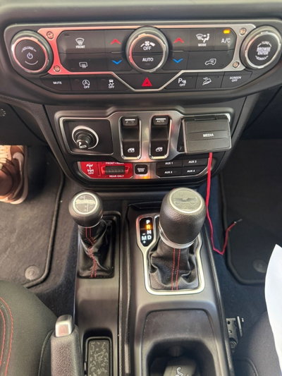 Jeep Wrangler 2.2 Mjt II Rubicon (14)
