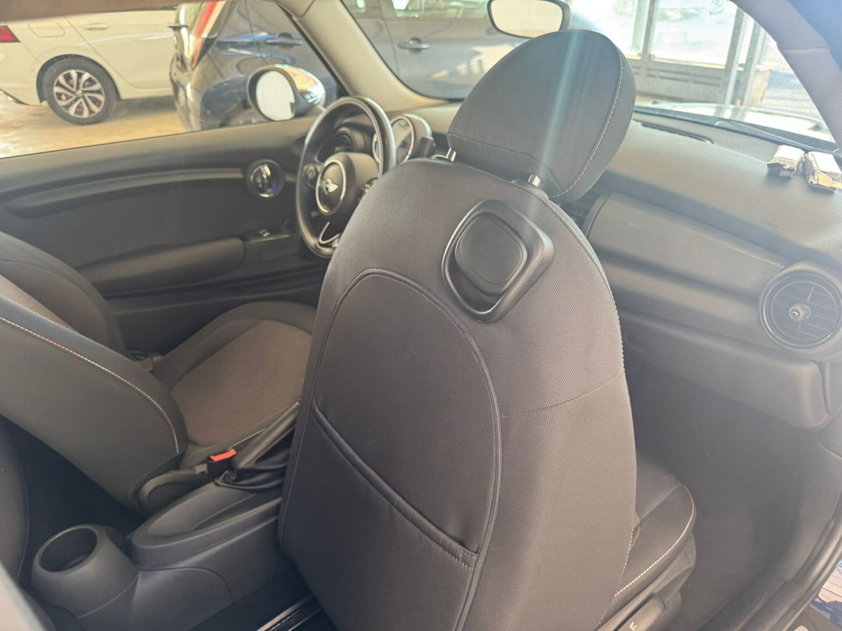 MINI Mini Clubman 1.6 16V One D Clubman (20)