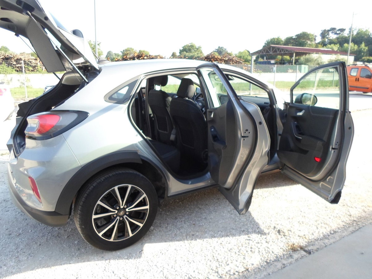 Ford Puma 1.0 EcoBoost Hybrid 125 CV S&S aut. Titanium X (11)