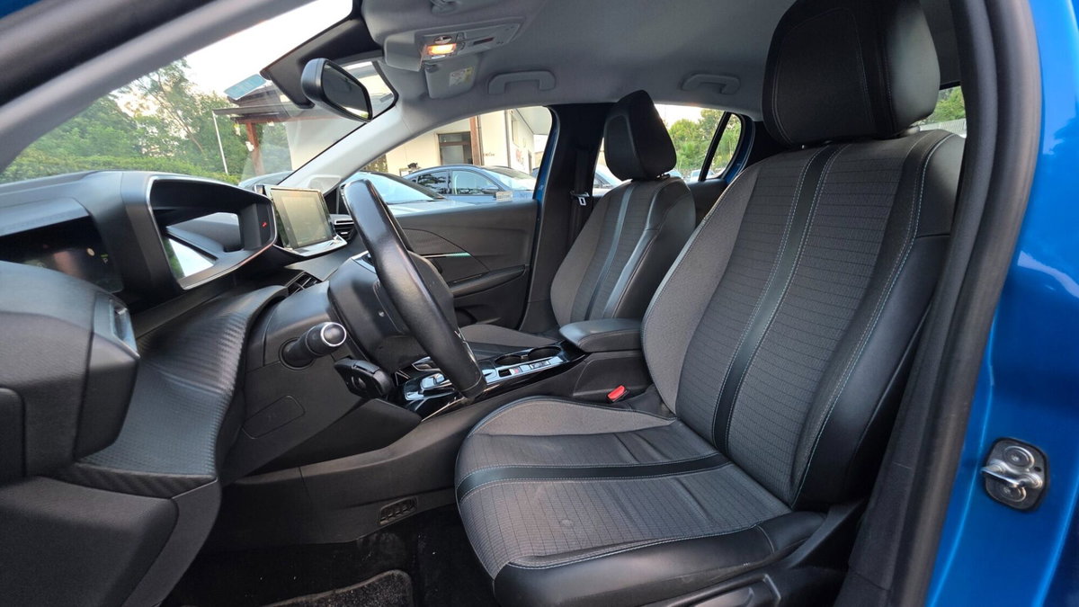 Peugeot 208 motore elettrico 136 CV 5 porte Allure Pack (10)